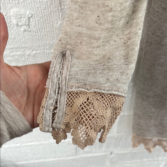 Free People Gray and Tan Cardigan with Crochet Trim Linen Cardigan sz L - Picture 5 of 8